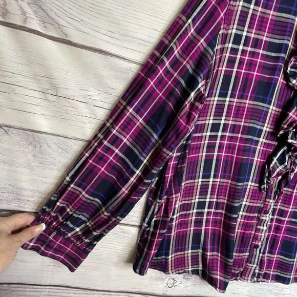 Chico's Women's Plaid  Flannel Top Size 4‎ (20/22) Ruffled Velvet Trim Collar - Picture 4 of 16